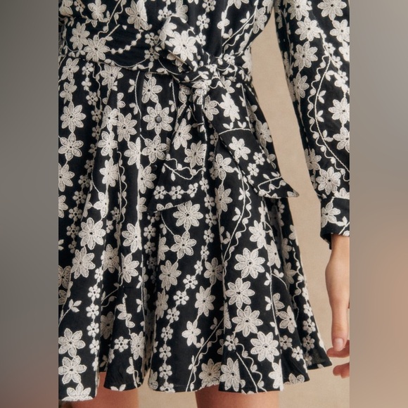 Sezane Sol Dress in Ecru Embroidery/Black Size 4/36 NWOT - Picture 4 of 4